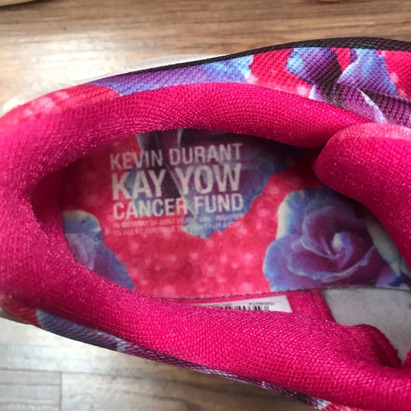 Brand new never worn Kevin Durant Kay Yow cancer fund Aunt pearl special edition - Picture 3 of 8